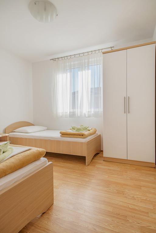 Apartments Mia Baska  Luaran gambar